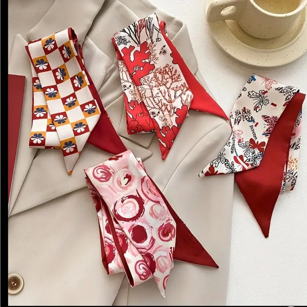 Elegant Silk Scarf Set in Red and Gold - Picture 2 of 8